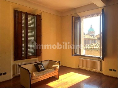 Appartamento via Emilia a San Pietro, Centro Storico, Reggio Emilia