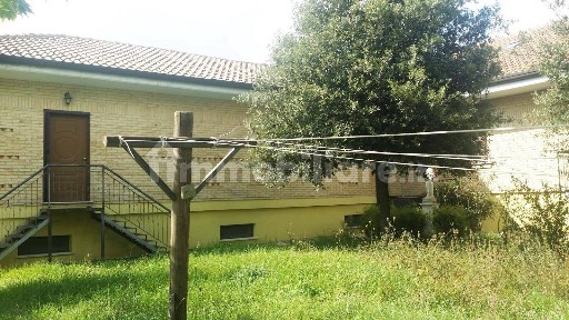 Rustico, buono stato, 4980 m², Isernia
