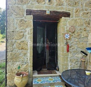 Rocchetta a Volturno, Via Acquanascosa 58