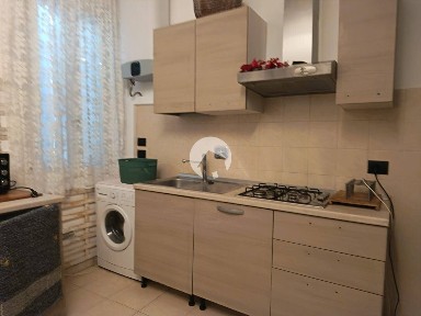 Monolocale via Roma 52, Centro Storico, Reggio Emilia