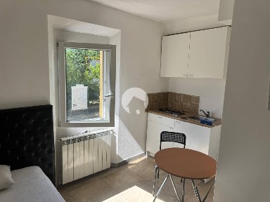 Monolocale buono stato, primo piano, Gardenia, Reggio Emilia