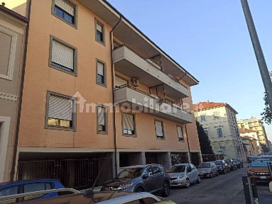 Trilocale via Francesco Borgogna 11, Centro, Vercelli