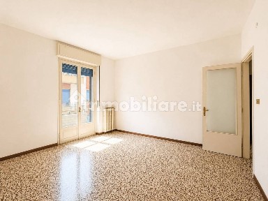 Trilocale via Attone Vescovo, 21, Semicentro, Vercelli