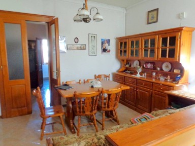 Trilocale via Mombarone, Centro, Borgosesia