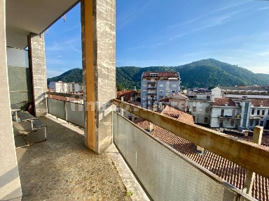 Quadrilocale piazza Giuseppe Mazzini 25, Centro, Borgosesia