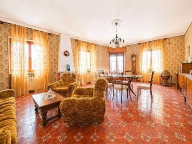 Tronzano Vercellese, Via Sergente Giovanni Siletti