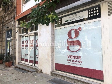 Palermo, Politeama - Ruggiero Settimo, Via Dante, 48