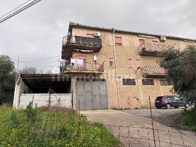 Cerda, Via Kennedy, 2