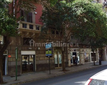 Palermo, Politeama - Ruggiero Settimo, via Dante 48