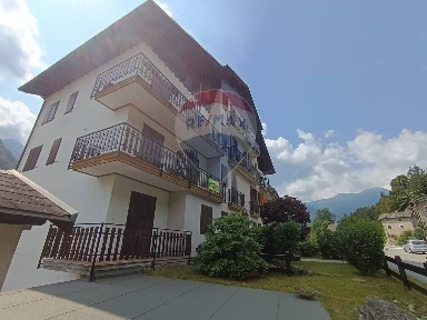 Quadrilocale via Monte Rosa 3, Centro, Scopa