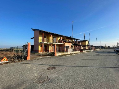 Quadrilocale via Giovan Battista Grassi 12, Centro, Livorno Ferraris