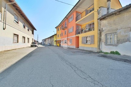 Trilocale via Solaro del Borgo 46, Centro, Livorno Ferraris