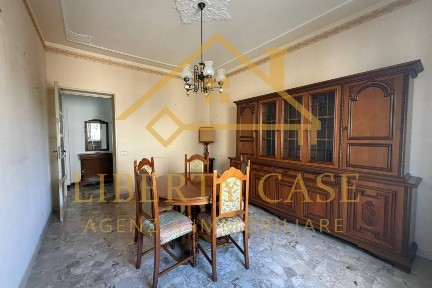 Trilocale via Asmara 28, Semicentro, Vercelli