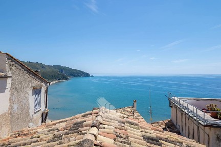 Attico via dei Benedettini 15, Centro, Sperlonga