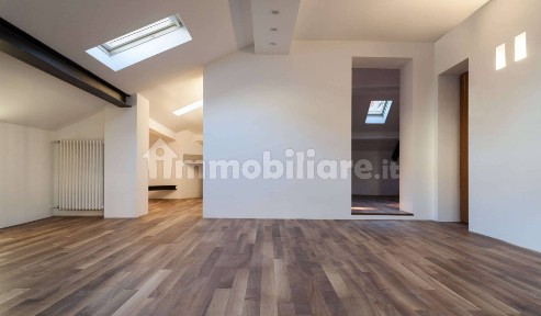 Attico viale Michelangelo Buonarroti, Centro, Latina