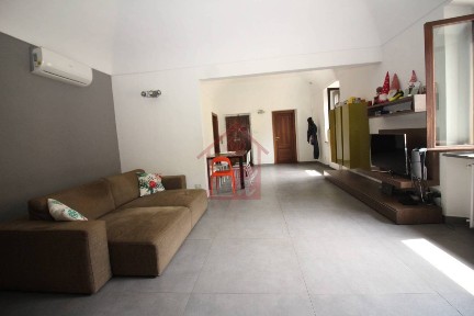 Trilocale via Collegio delle Orfane 4, Centro, Vercelli