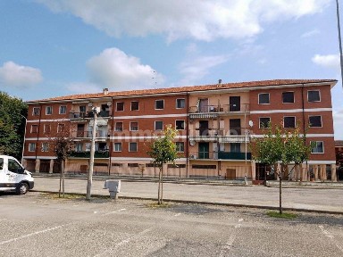 Appartamento via Alessandro Manzoni 7, Centro, Crescentino