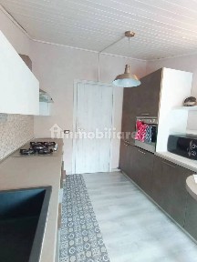 Trilocale via Ducale, 15, Centro, Serravalle Sesia