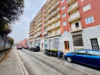 Locale commerciale in Affitto