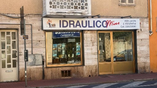Locale commerciale in Affitto