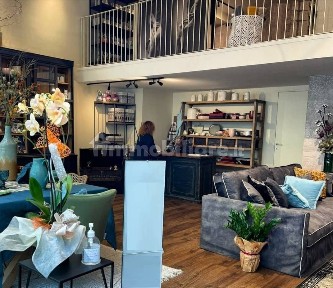 Locale commerciale in Affitto