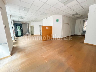 Torino, San Donato, Via San Donato, 47