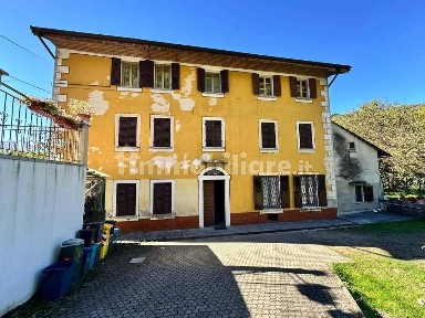 Trilocale via Fratelli Varalli 2, Roccapietra, Varallo