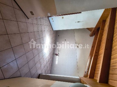 Trilocale via Giuseppe Regaldi 13, Centro, Varallo