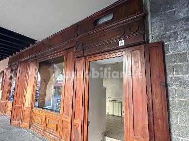 Locale commerciale in Affitto