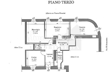 Trilocale piazza Mazzini 3, Centro, Borgosesia