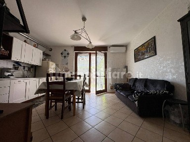 Trilocale via Viotti 1, Centro, Cigliano