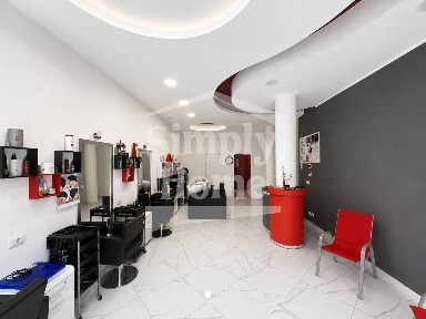 Locale commerciale in Affitto