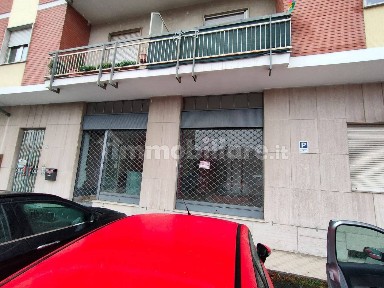Locale commerciale in Affitto
