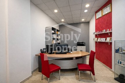 Locale commerciale in Affitto
