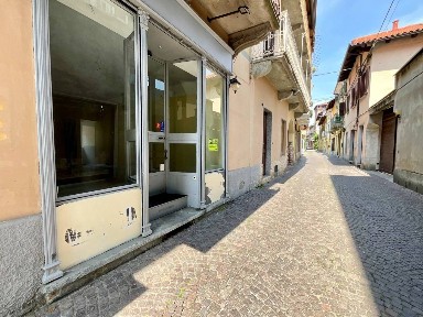 Locale commerciale in Affitto