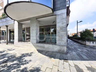 Locale commerciale in Affitto