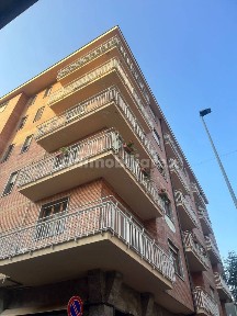 Rivoli, Via Cavalieri di Vittorio Veneto, 8