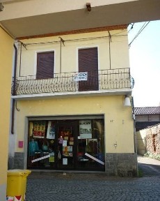 Locale commerciale in Affitto