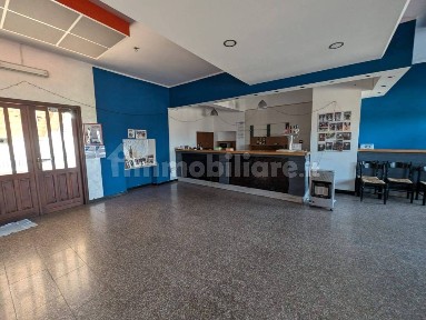 Ristorante con laboratorio in Affitto