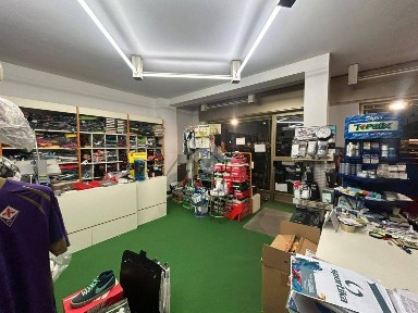 Locale commerciale in Affitto