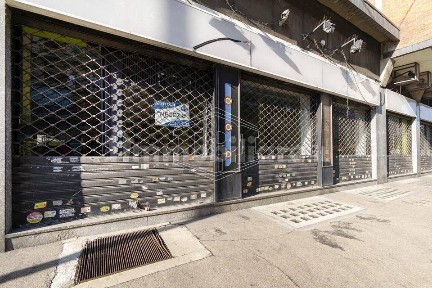 Locale commerciale in Affitto