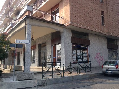 Locale commerciale in Affitto