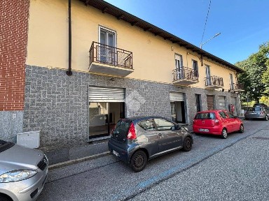 Locale commerciale in Affitto