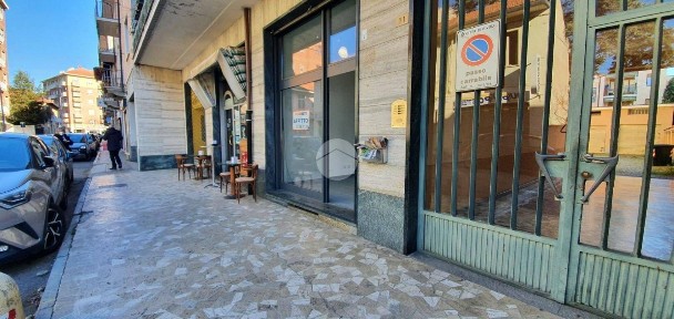 Rivoli, Via c di v veneto, 11