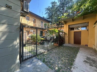 Torino, Madonna del Pilone, Corso casale, 86