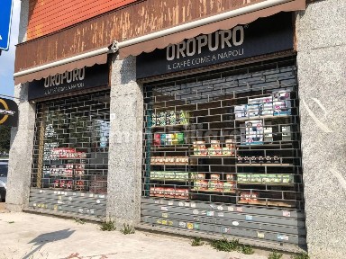 Locale commerciale in Affitto