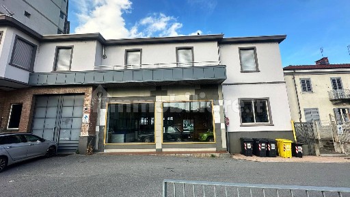 Locale commerciale in Affitto