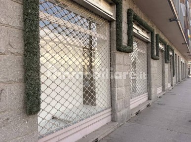 Locale commerciale in Affitto