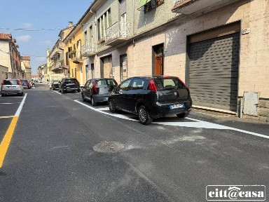 Monolocale buono stato, piano terra, Centro, Crescentino