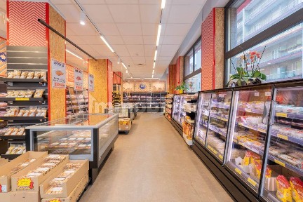 Locale commerciale in Affitto